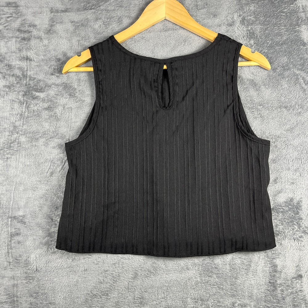 Shein Womens Medium Black Fine Knit Ribbed Crop Tank Top Keyhole Back Sleeveless